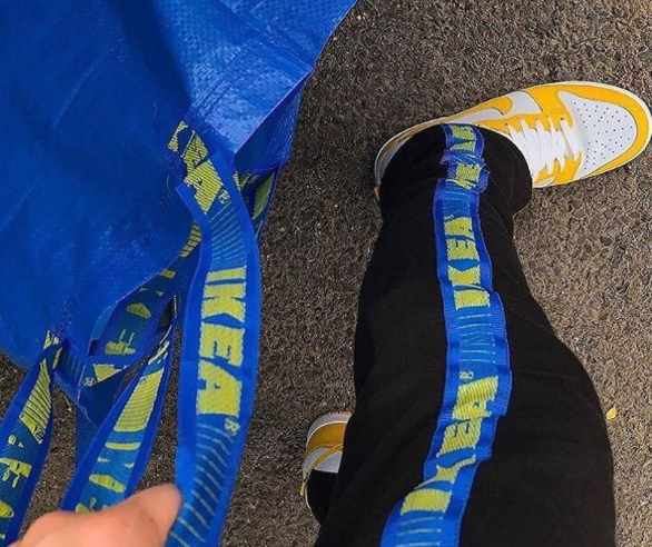 Новый тренд: одежда из пакетов IKEA
