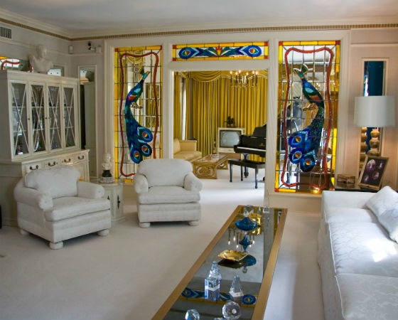 Gracelandlivingroom1