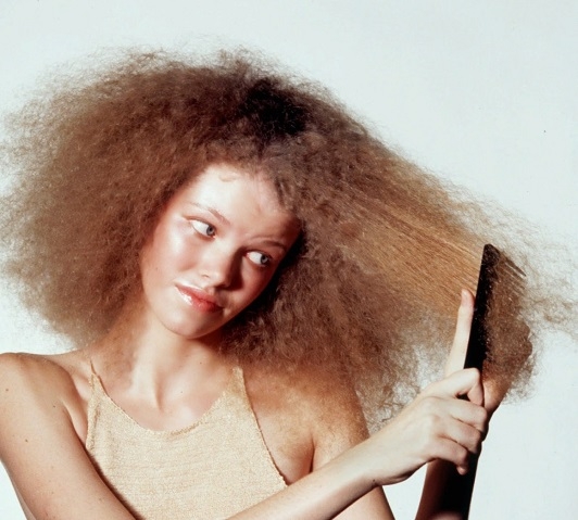 Как сделать гладкими пористые волосы: что делать и как ухаживать