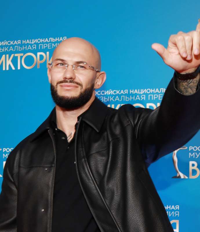 Скандал в семье Джигана: что известно об июльском инциденте и иске Самойловой