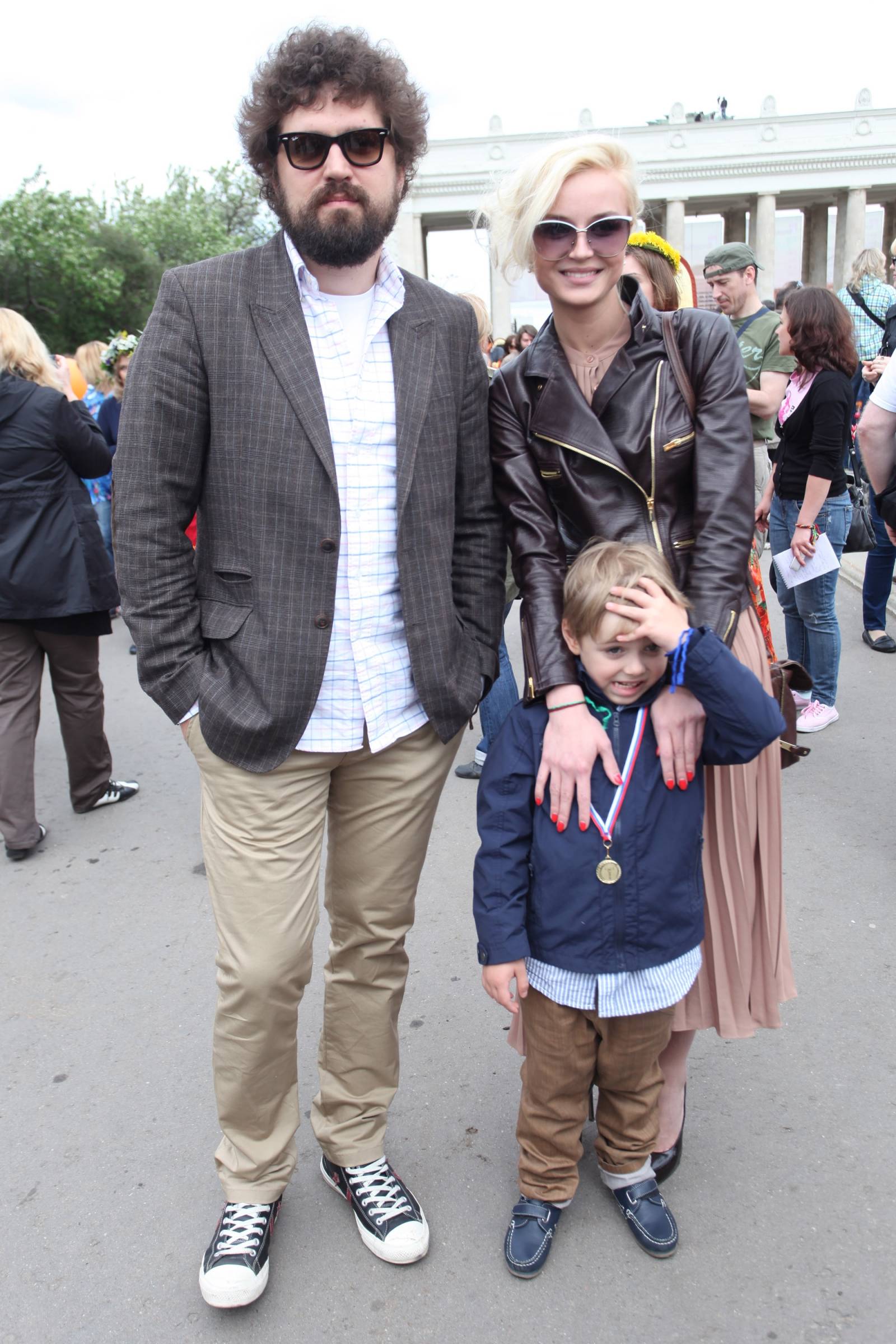 Полина Гагарина с мужем и сыном